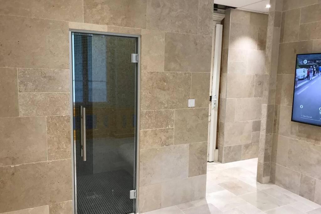Nid D Amour F1 40M2 Calme Rdc Possibilite Jacuzzi Hammam 洽马来里斯 外观 照片